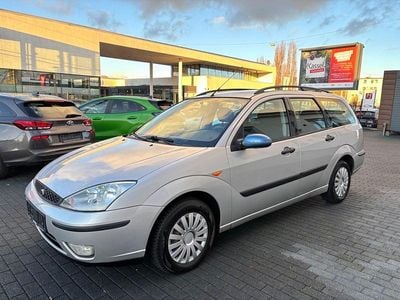 Silber Gebraucht 2004 Ford Focus Trend Kombi | 600 € (Guter Preis)