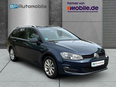 Usata VW Golf VII LOUNGE 110 CV (80 kW) 2015 Blu Station wagon