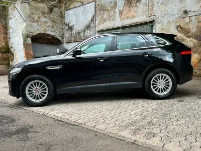 Gebraucht Jaguar F-Pace Prestige 179 PS (131 kW) 2018 Schwarz SUV