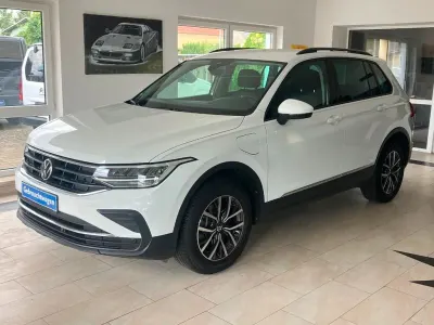 Gebraucht VW Tiguan Life 245 PS (180 kW) 2022 Pure white SUV