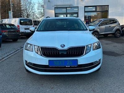 Weiß Gebraucht 2018 Skoda Octavia Business Line Kombi | 13.990 € (Fairer Preis)