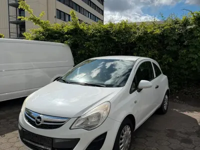 Gebraucht Opel Corsa 70 PS (51 kW) 2012 Weiß Kleinwagen