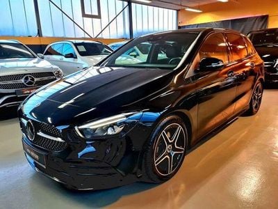 Second-hand Mercedes B200 AMG 163 CP (119 kW) 2022 Negru Monovolum