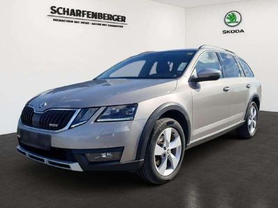 gebraucht Skoda Octavia Scout 4x4DSG *Navi,PDC,LED,SHZ*