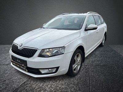 Gebraucht Skoda Octavia Elegance 105 PS (77 kW) 2014 Weiß Kleinwagen