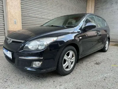 Gebraucht Hyundai i30 Edition+ 126 PS (92 kW) 2011 Schwarz Kombi