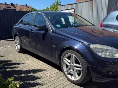Gebraucht Mercedes C180 156 PS (114 kW) 2008 Blau Limousine