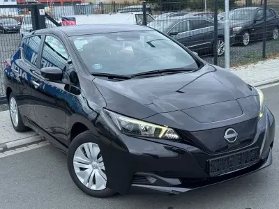 Gebraucht Nissan Leaf Basis 110 kW (150 PS) 2022 Schwarz Kleinwagen