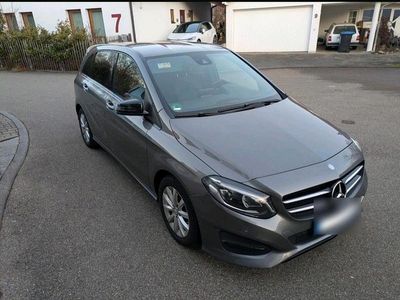 Usata Mercedes 200 136 CV (100 kW) 2016 Monovolume