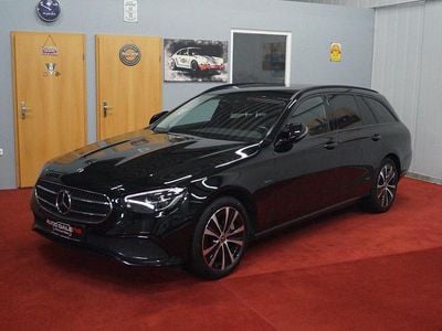 Schwarz Gebraucht 2020 Mercedes E300 Avantgarde Kombi | 27.490 € (Guter Preis)