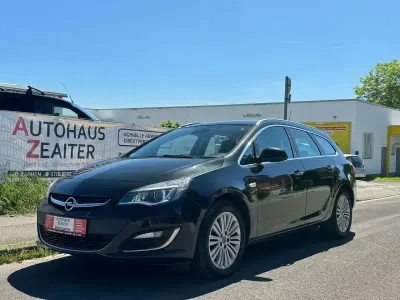 Gebraucht Opel Astra Innovation 165 PS (121 kW) 2013 Schwarz Kombi