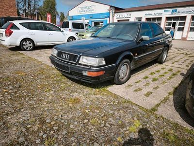 Second-hand Audi V8 250 CP (183 kW) 1990 Albastru Berlinǎ