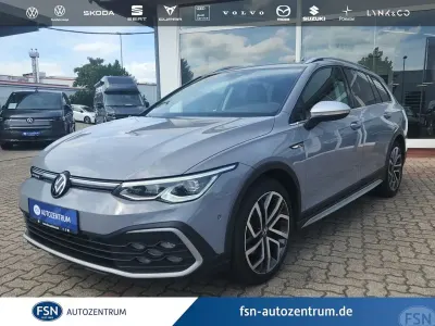 Gebraucht VW Golf Alltrack 200 PS (147 kW) 2023 Silber Kombi