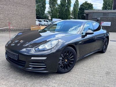 Porsche Panamera 4S