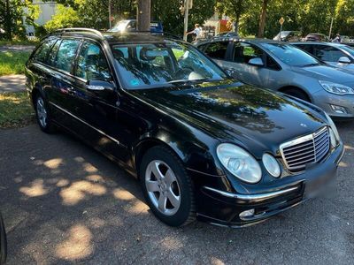 Mercedes E270