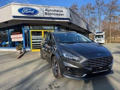 Gebraucht Ford S-MAX Titanium 150 PS (110 kW) 2022 Magneticgrau (metallic) Van / Kleinbus