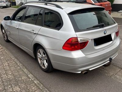 gebraucht BMW 318 Série i (E91) 2.0L 129ps, Nichtraucherfahrzeug