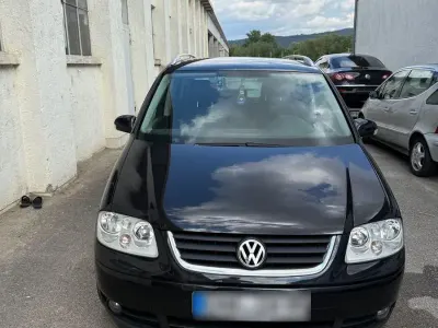 Gebraucht VW Touran Trendline 105 PS (77 kW) 2006 Schwarz Van / Kleinbus