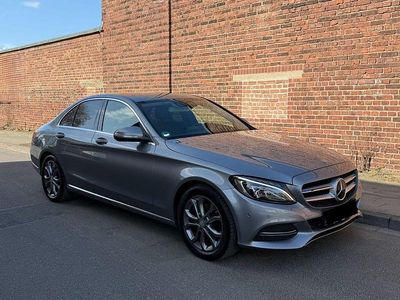 Gebraucht Mercedes C220 Avantgarde 170 PS (125 kW) 2015 Grau Limousine
