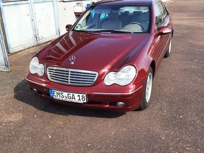 Gebraucht Mercedes C200 Classic 163 PS (119 kW) 2002 Rot Limousine