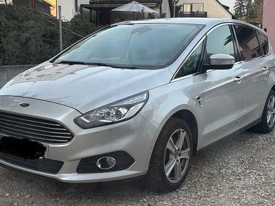 Gebraucht Ford S-MAX S 150 PS (110 kW) 2015 Silber Van / Kleinbus