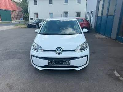Gebraucht VW up! Move 60 PS (44 kW) 2016 Weiß Kleinwagen