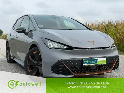 Gebraucht Cupra Born 150 kW (204 PS) 2024 Vaporgrau Kleinwagen