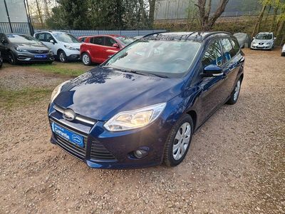 Gebraucht Ford Focus 101 PS (74 kW) 2013 Blau Kombi