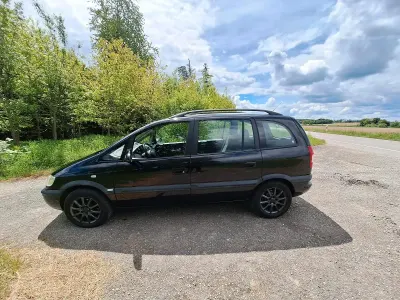 Gebraucht Opel Zafira 125 PS (91 kW) 2004 Schwarz Van / Kleinbus