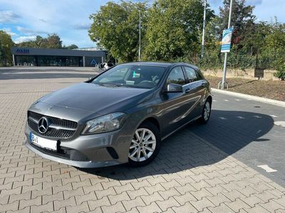 gebraucht Mercedes A180 A-Klasse BlueEFFICIENCY Edition