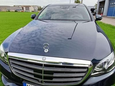 Mercedes E200