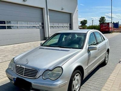 Mercedes C180