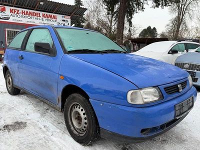 Blau Gebraucht 1998 Seat Ibiza Comfort Limousine | 999 € (Fairer Preis)