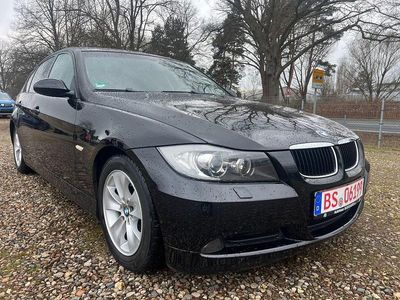 Gebraucht BMW 320 170 PS (125 kW) 2008 Schwarz Limousine