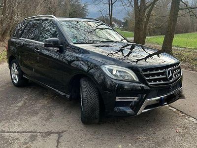 Schwarz Gebraucht 2013 Mercedes ML350 SUV | 14.900 € (Guter Preis)