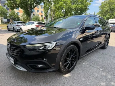 Gebraucht Opel Insignia Country Tourer Exklusiv 209 PS (153 kW) 2018 Schwarz Kombi