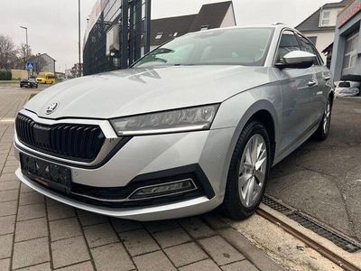 Silber Gebraucht 2021 Skoda Octavia First Edition Kombi | 18.990 € (Etwas zu teuer)