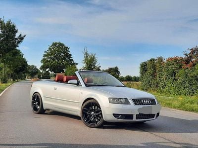 Second-hand Audi S4 Cabriolet Sport 344 CP (253 kW) 2005 Argintiu Cabrio