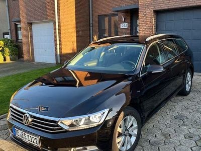 Gebraucht VW Passat Comfortline 120 PS (88 kW) 2015 Schwarz Kombi