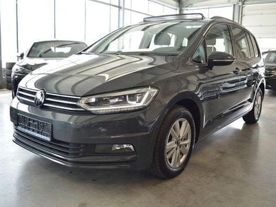 Gebraucht VW Touran Comfortline 150 PS (110 kW) 2023 Grau Van / Kleinbus