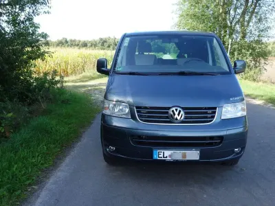 Gebraucht VW T5 131 PS (96 kW) 2008 Grau Van