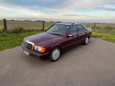 Gebraucht Mercedes 190 Avantgarde 109 PS (80 kW) 1992 Rot Limousine
