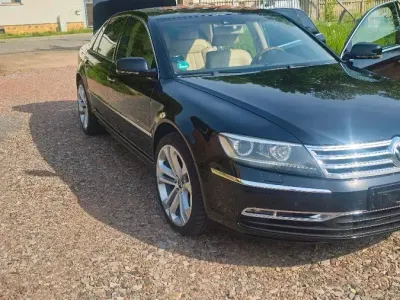 Gebraucht VW Phaeton 239 PS (175 kW) 2012 Schwarz Limousine