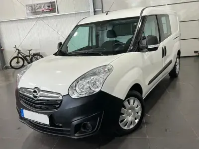 Używany Opel Combo 95 KM (69 kW) 2016 Biały Minivan