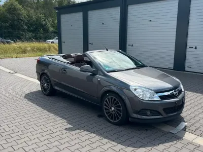 Gebraucht Opel Astra 2010 Grau Cabrio