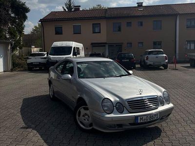 Usata Mercedes CLK320 Elegance 218 CV (160 kW) 2000 Grigio Coupé