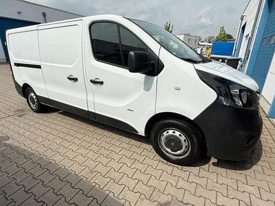Gebraucht Opel Vivaro 136 PS (100 kW) 2016 Weiß Van / Kleinbus