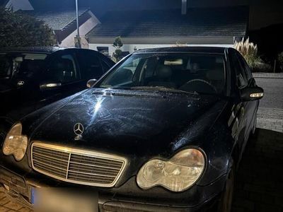 Mercedes C180