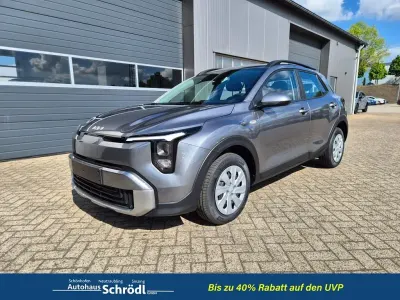 Neu Kia Stonic 116 PS (85 kW) 2026 Astrograu metallic SUV