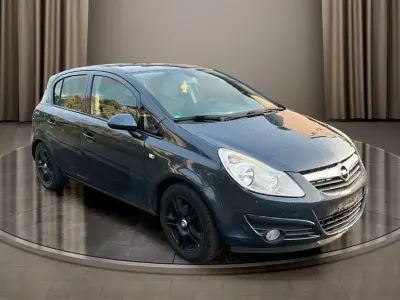 Usado Opel Corsa Color Edition 80 HP (58 kW) 2009 Azul Citadino